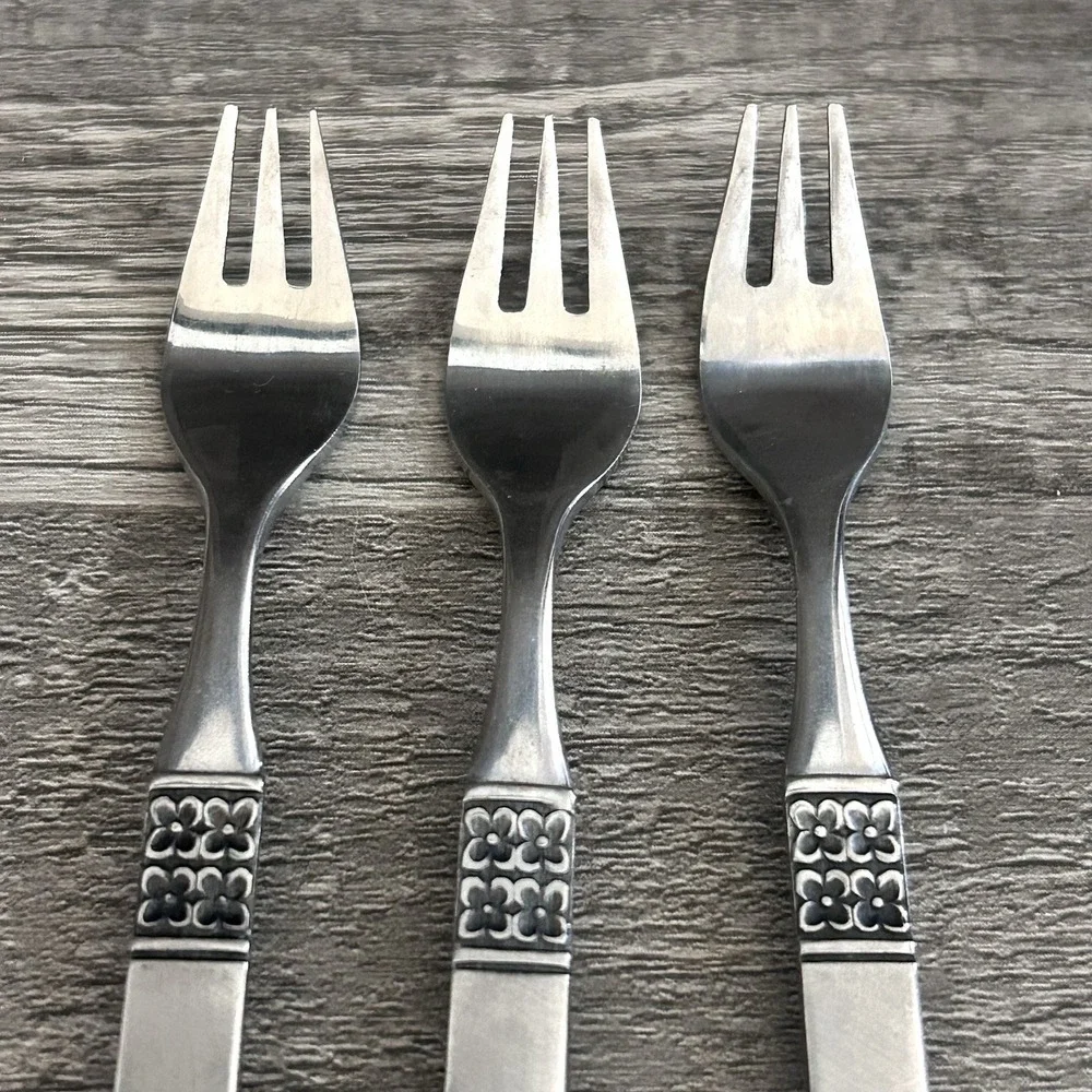 Oneida Northland DANISH FLING Stainless‎ Burnished 3 Cocktail Seafood Forks